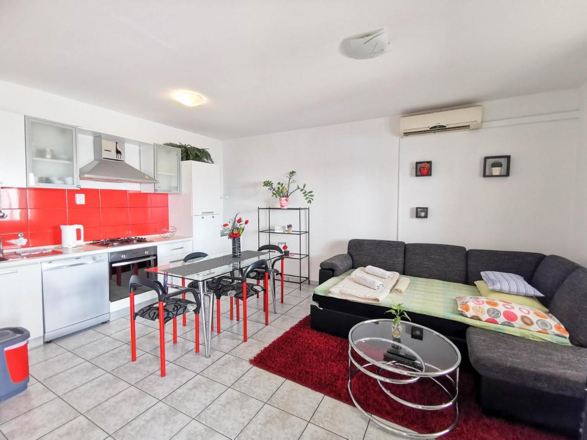 Turina Apartments มาคาร์สกา ภายนอก รูปภาพ